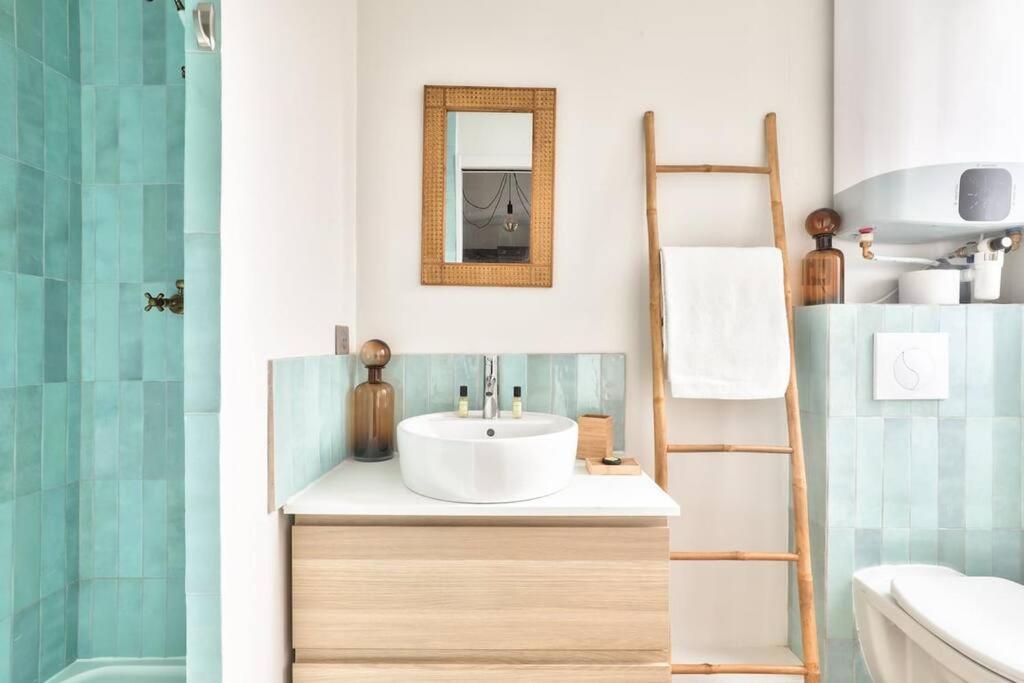 Cozy And Practical Apt In The 10Th Arrondissement Paris Exterior photo